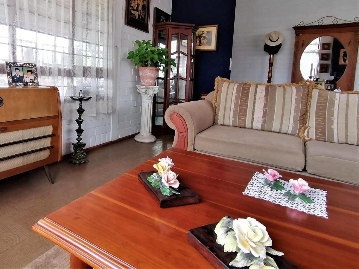 Chester'S B&B Tababela Dış mekan fotoğraf